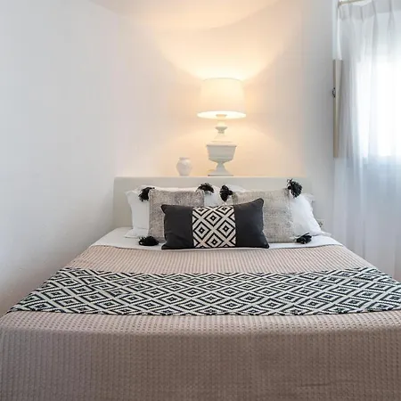 Ovs Executive Ode Santorini Villa